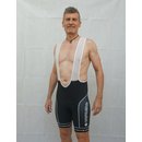 Kurze Tr�gerhose P4